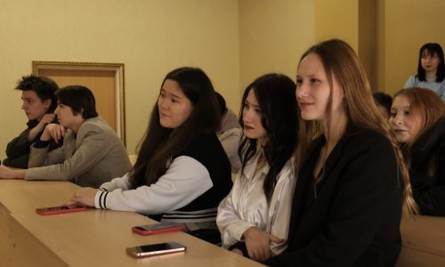Стать частью мира кино, не выходя из института