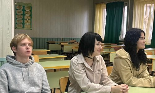 Студентам рассказали, как управлять командой