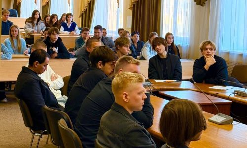 «По пояс в снегу за знаниями: история становления ВЭПИ»