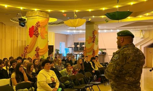 «Их имена с нами»: выставка о героях земляках в ВЭПИ