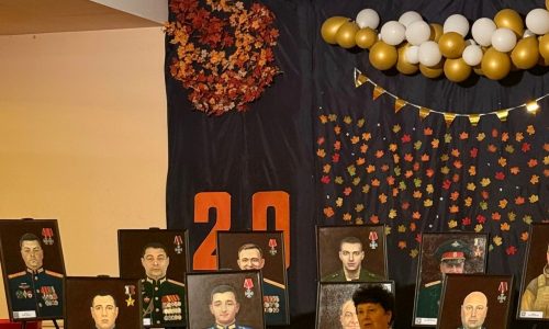 «Их имена с нами»: выставка о героях земляках в ВЭПИ
